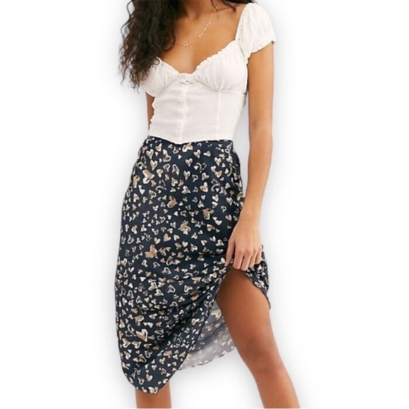 Free People Kendall Satin Slip Midi Skirt Hearts Slip On Valentine Sz XS - Picture 1 of 14